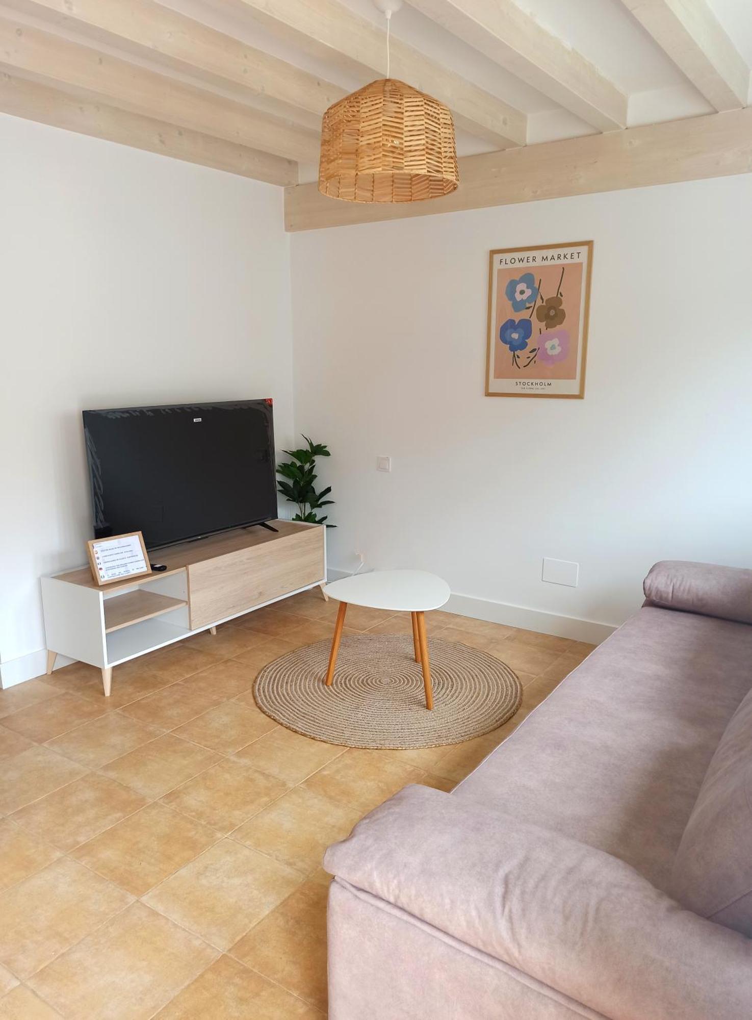 Ferienhaus Casa Rugama Con Piscina De Temporada En El Corazon De Cantabria