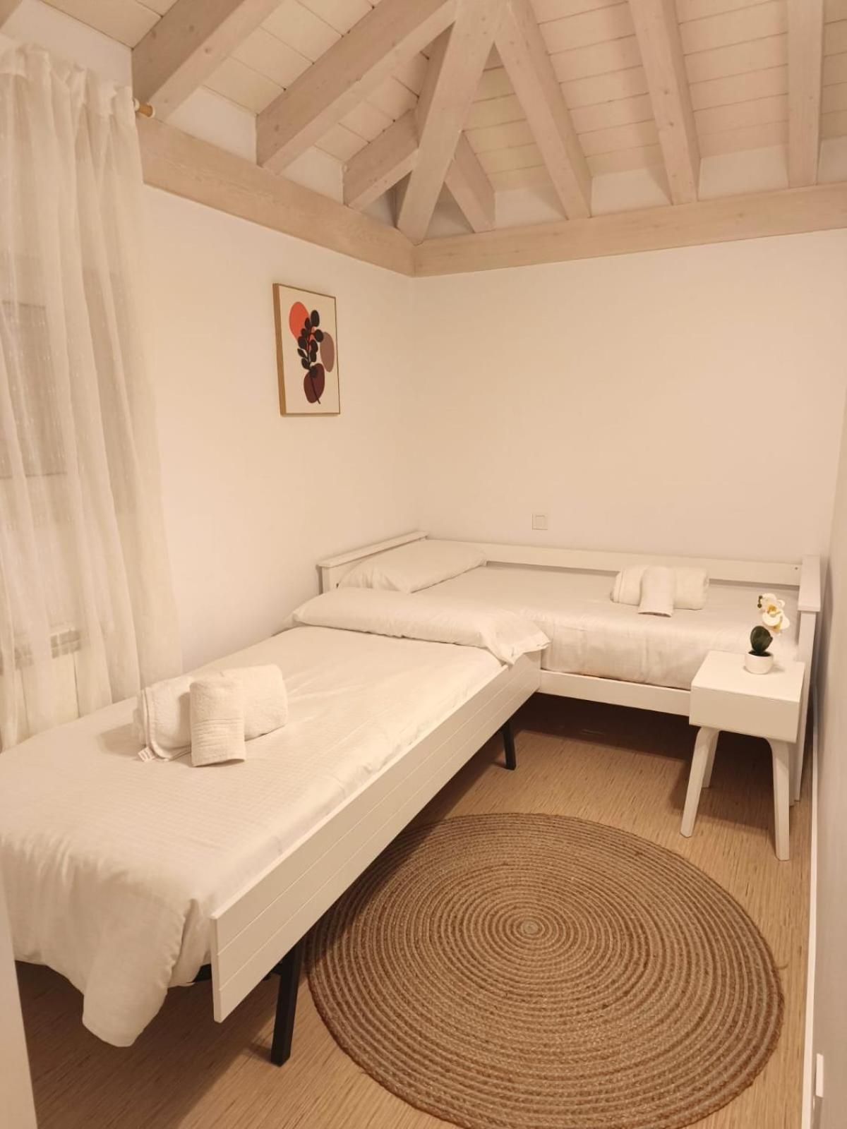 Casa Rugama Con Piscina De Temporada En El Corazon De Cantabria Ferienhaus *